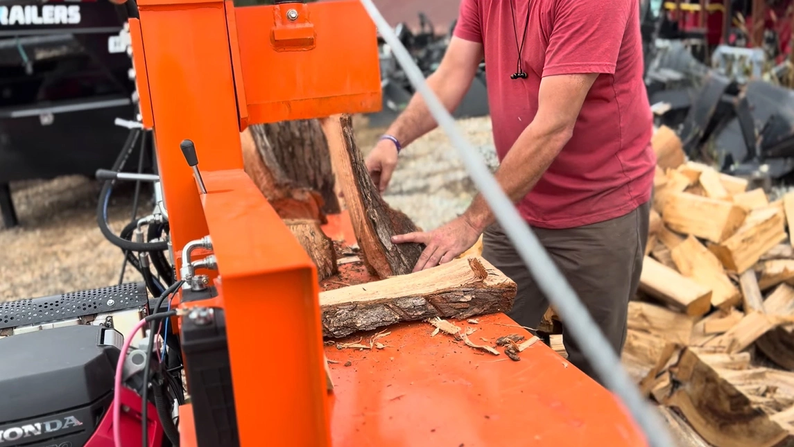 Vertical vs. Horizontal Log Splitters Which Design is Best for Processing Heavy Hardwoods